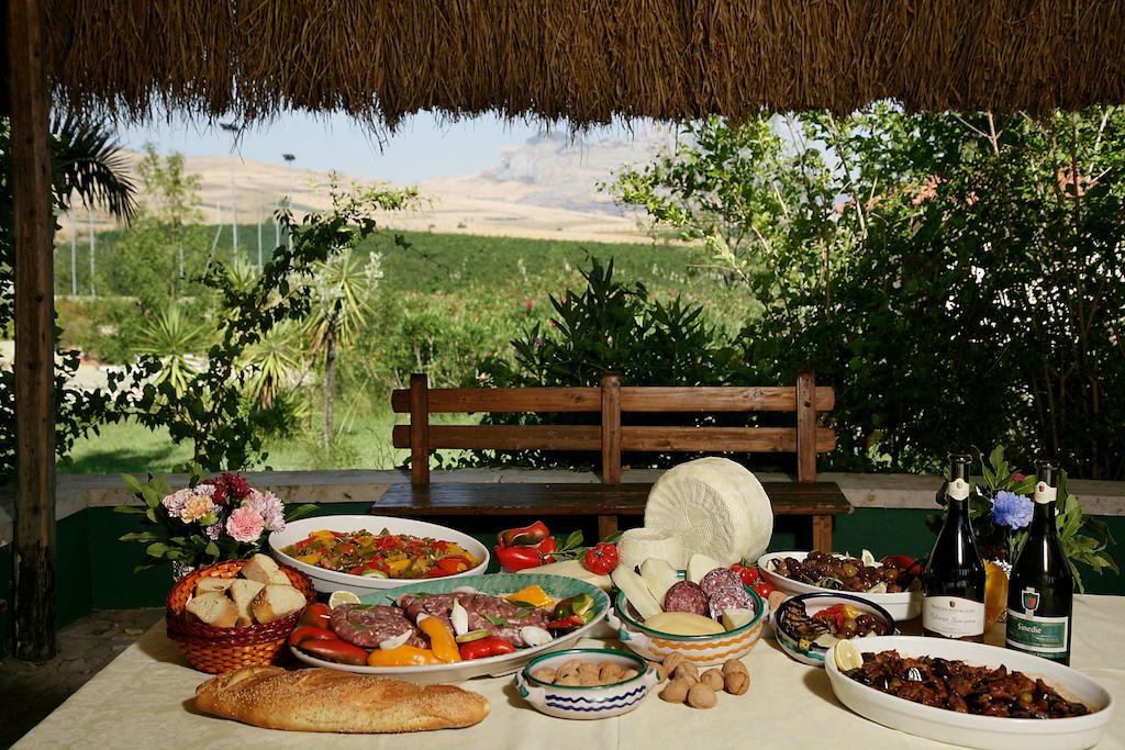 Agriturismo Tenute Pollara Roccamena エクステリア 写真